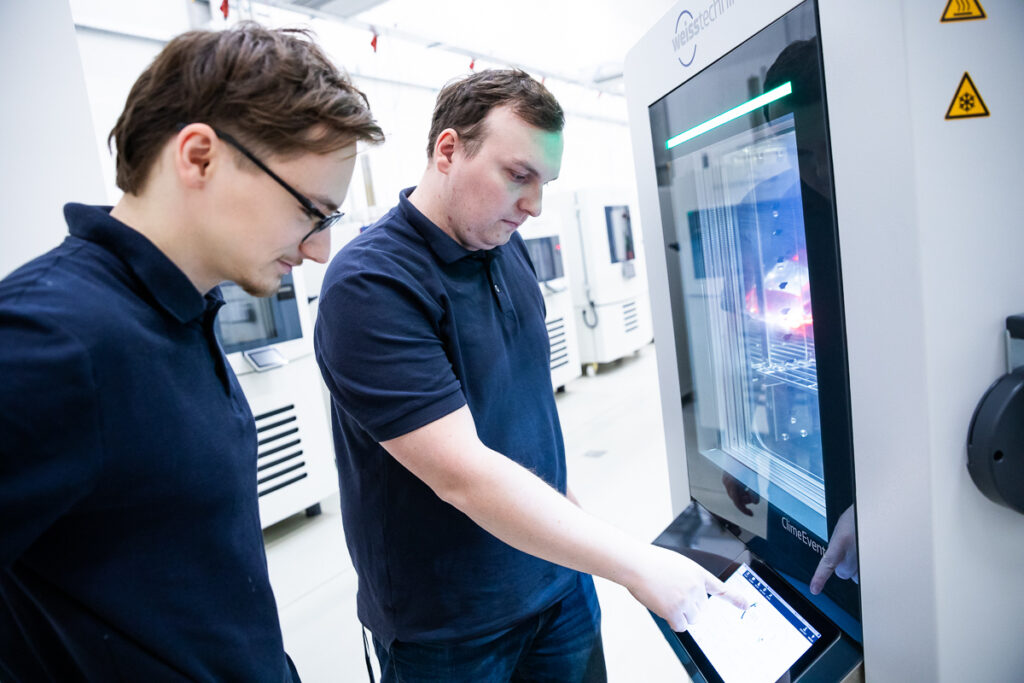 Zariadenia prenajímame aj u nás v laboratóriu. Prečo?